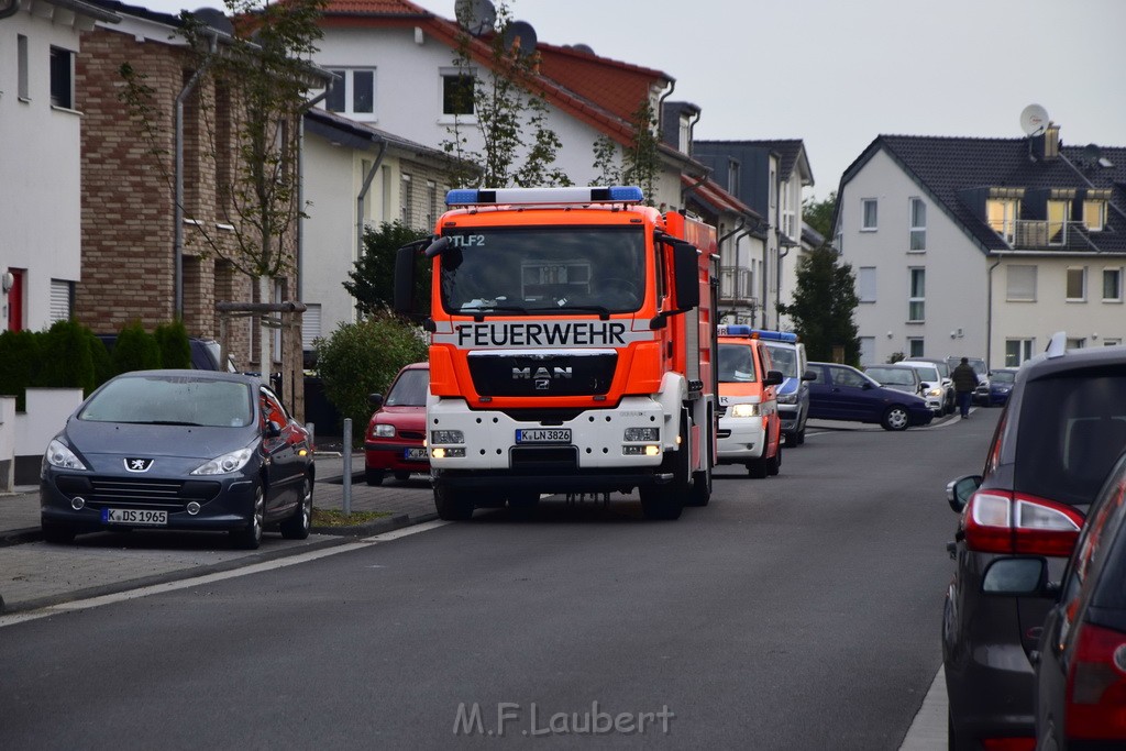 Feuer 2 Y Koeln Suerth Elisabeth Selbertstr P275.JPG - Miklos Laubert